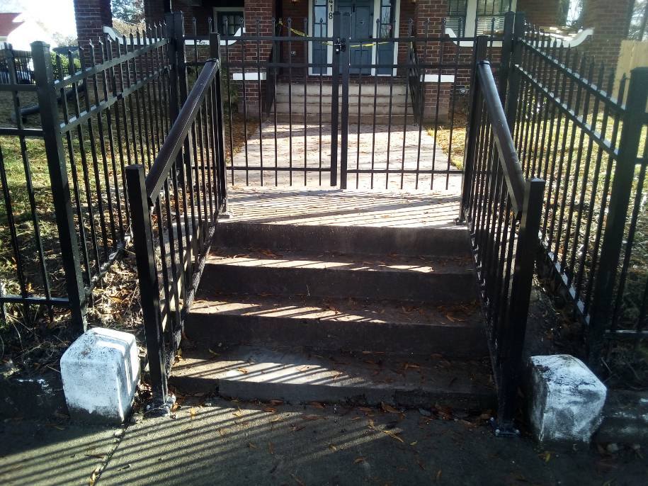 Gallery Top Notch Fence